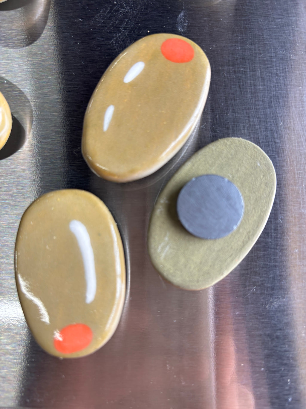 Olive Magnet